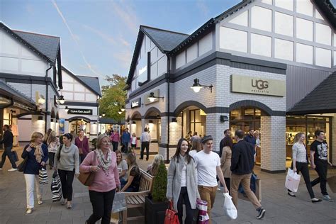 cheshire oaks designer outlet shops.